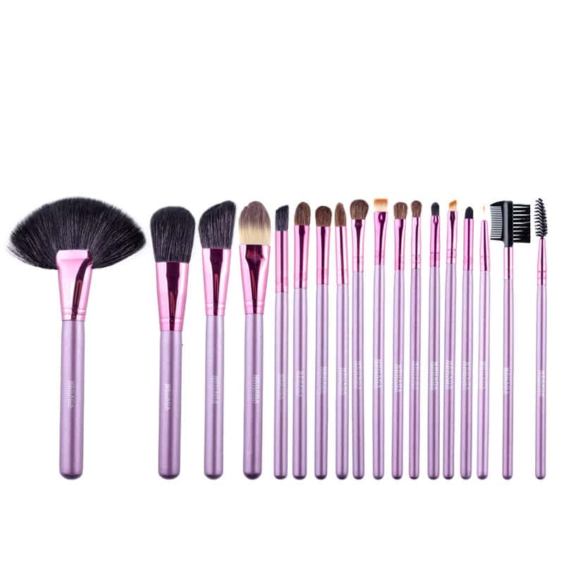 Set pensule makeup, Megaga, cu husa neagra, 18 buc